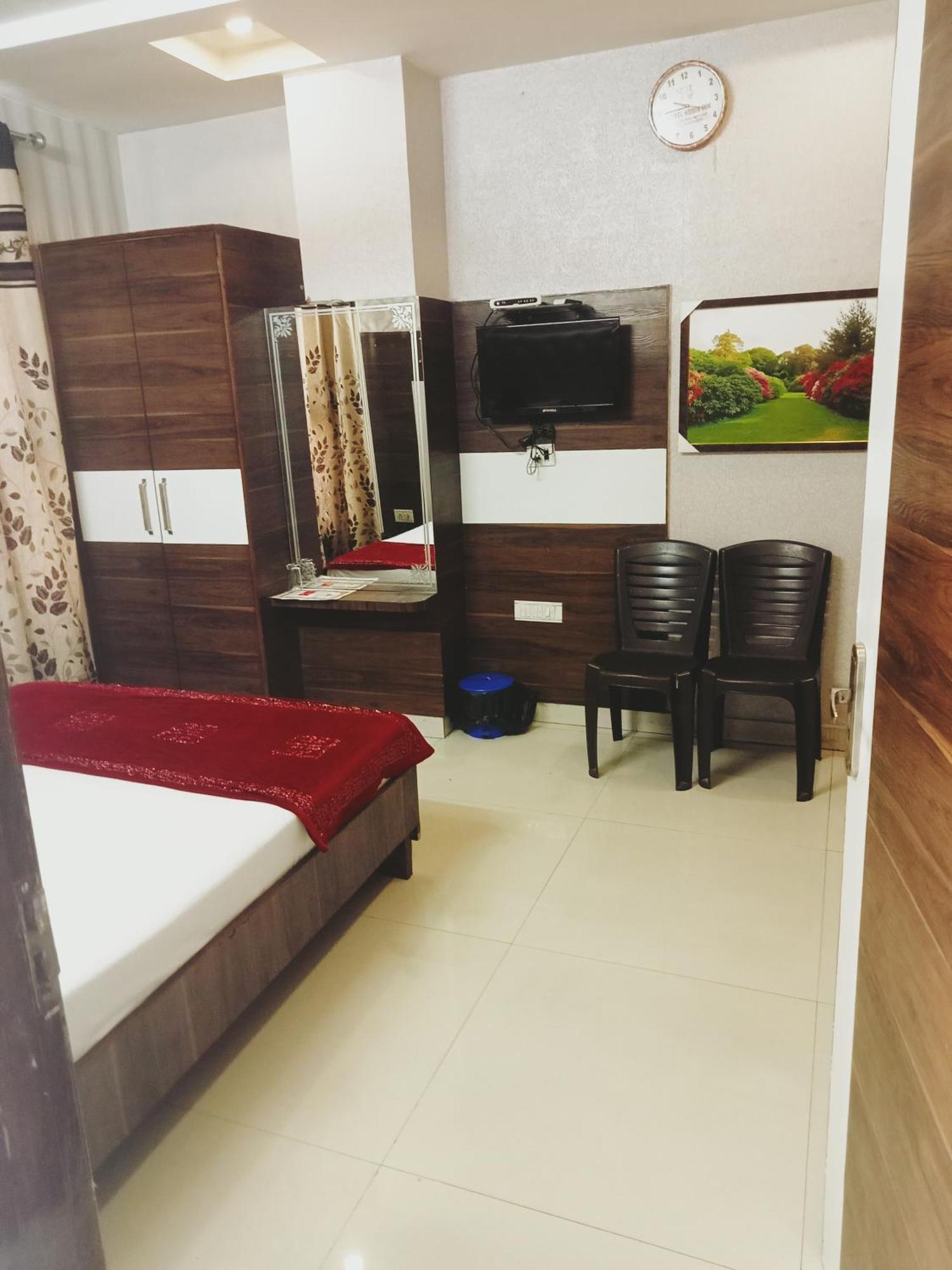 Hotel Robin Inn Amritsar Exterior photo
